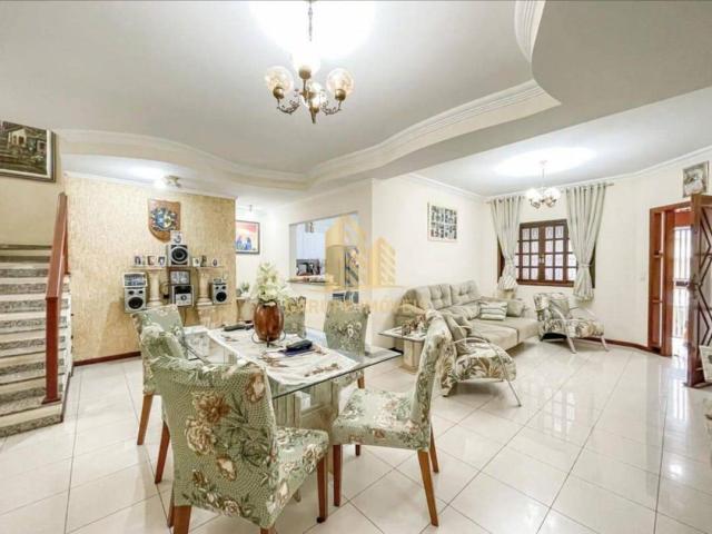 Sobrado para Venda em São José dos Campos - 4