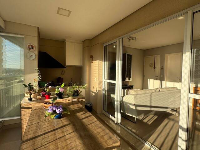 Apartamento para Venda em São José dos Campos - 2